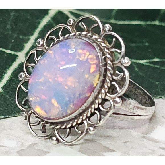 Vintage Sterling 925 Ring Faux Opal Lacy Edge Size 7 - Picture 1 of 7
